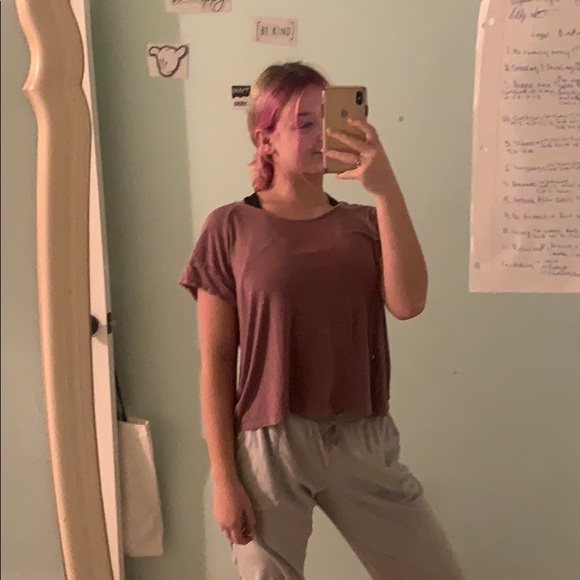 Purple L T shirt - Picture 4 of 4